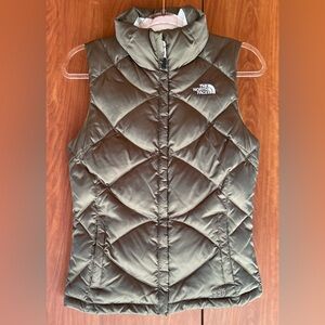The North Face - 550 Quilted Puffer Vest (Sz XS)